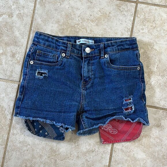 Levi’s Bandana Jean Shorts Girlfriend Shorty Short - Picture 1 of 6